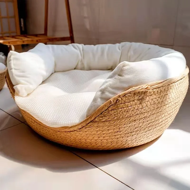 Natural cord waving eco friendly cat bed with a white cushion inside