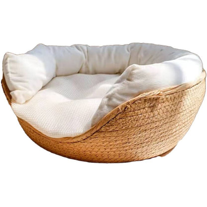 Eco-friendly cat bed made of sustainable fiber waving, displayed on a white background.